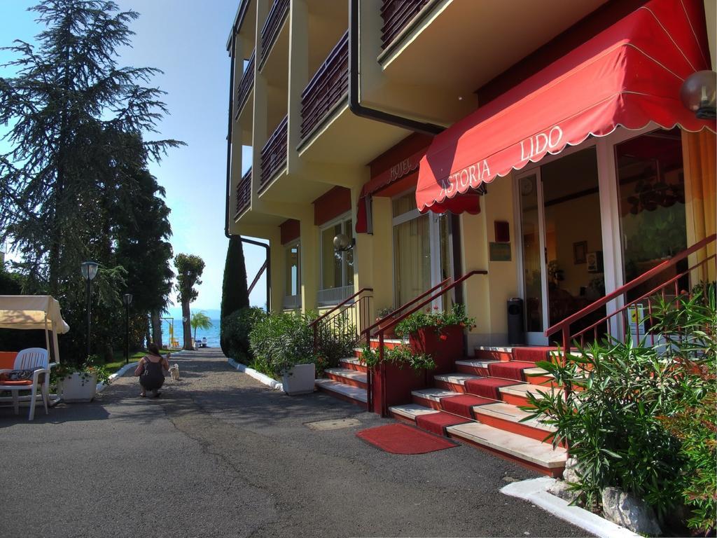 Hotel Astoria Lido Σιρμιόνε Εξωτερικό φωτογραφία