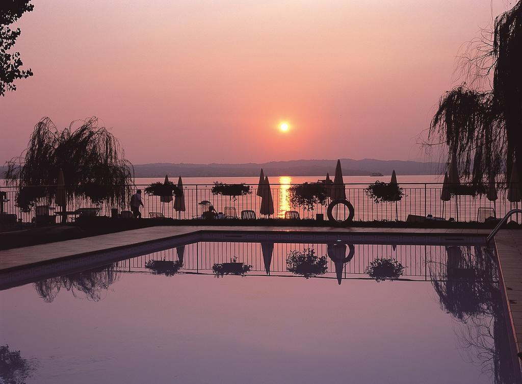 Hotel Astoria Lido Σιρμιόνε Εξωτερικό φωτογραφία