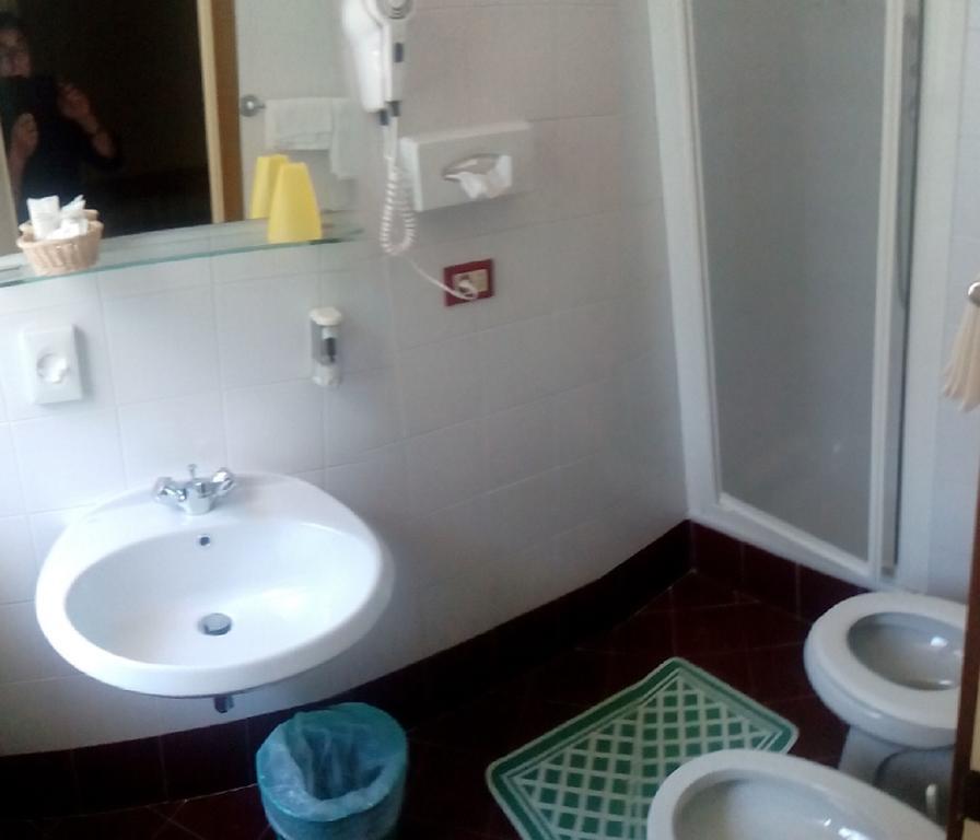 Hotel Astoria Lido Σιρμιόνε Εξωτερικό φωτογραφία