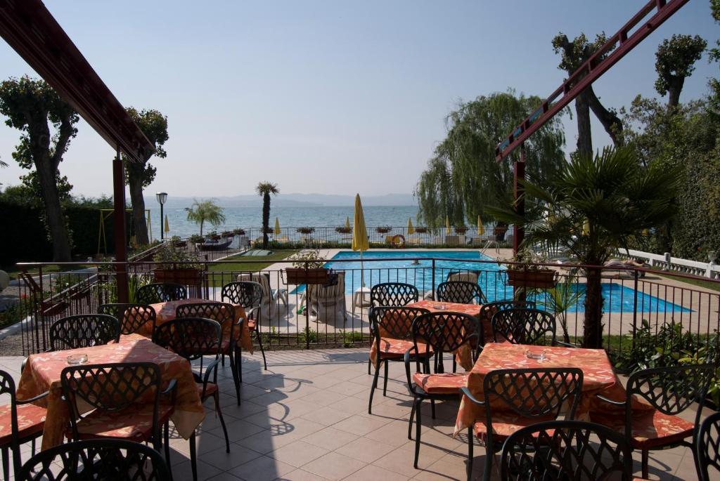 Hotel Astoria Lido Σιρμιόνε Εξωτερικό φωτογραφία